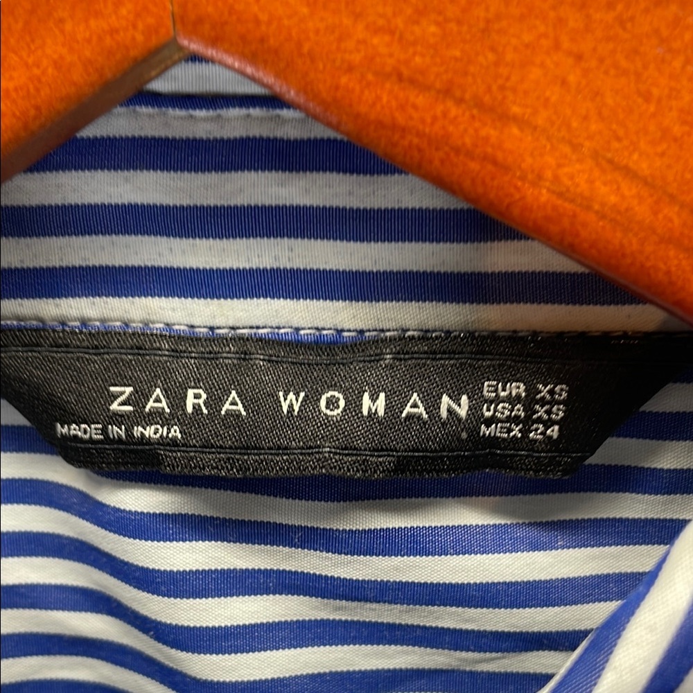 Zara Blue and Red Floral Embroidered Casual Shirt - Picture 2 of 7